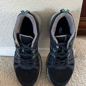 Women’s ASICS Size 8